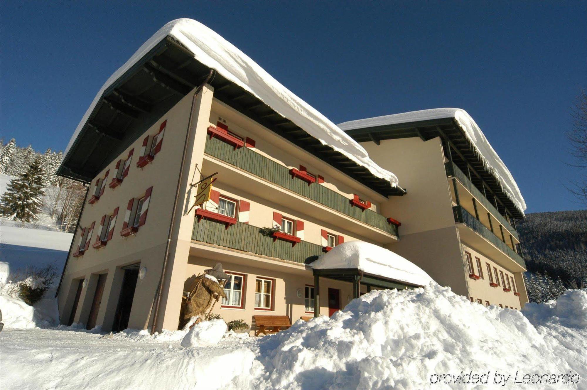 Hotel Jufa St. Martin Sankt Martin am Tennengebirge Esterno foto