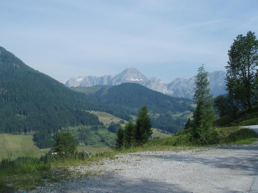 Hotel Jufa St. Martin Sankt Martin am Tennengebirge Esterno foto
